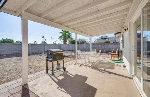 8 Mi to State Farm Stadium Glendale Home with Grill - Foto 21