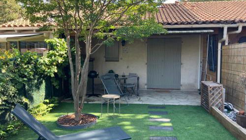 Petite maison avec piscine entre mer et montagne - Foto 2, sunbed, Garden view