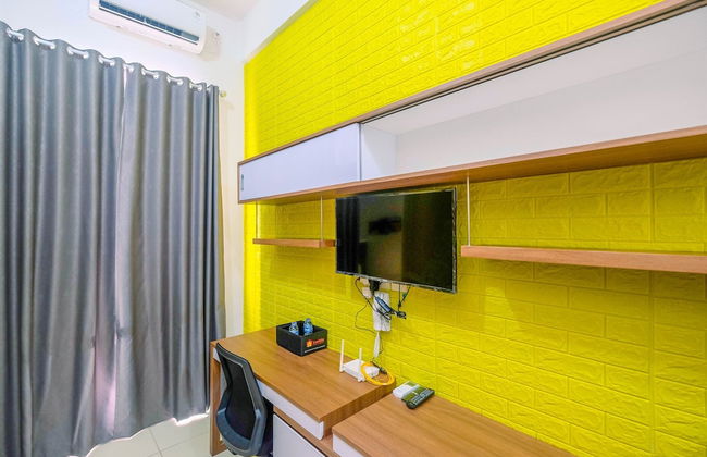 Cozy Studio with Bunk Bed at Dave Apartment near UI - Foto 9