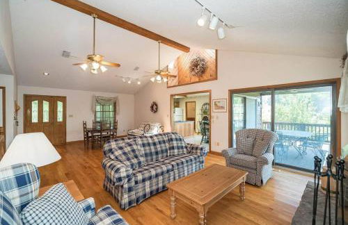 BLAZE your Own Trail! 100 Acres Private Property - Foto 5