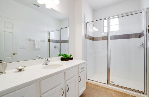 Large family friendly Vacation Home, Private Pool, Golf course location, Nr Orlando Disney Parks Florida - Photo 22