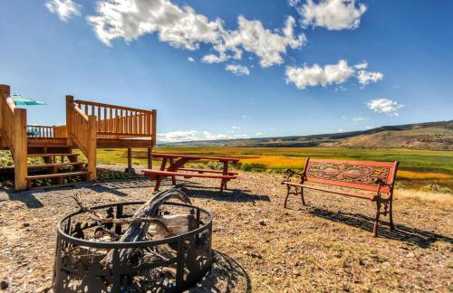 Secluded and Cozy Antimony Cabin with Fire Pit - Foto 19