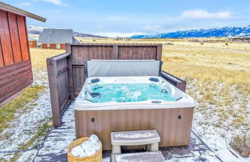 30 Miles to Yellowstone Hot Tub Game Room AC - Foto 65