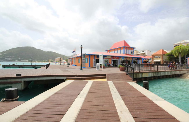 Philipsburg Guided Tour - Photo 2