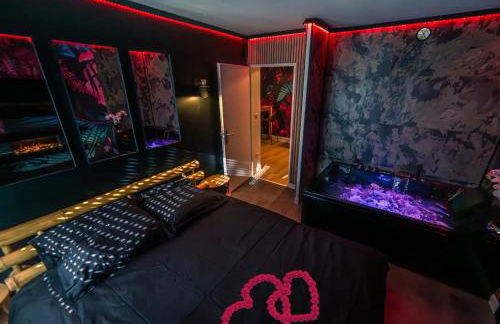 Love Room - Balnéo - Nuit Insolite - Intimité - Photo 1