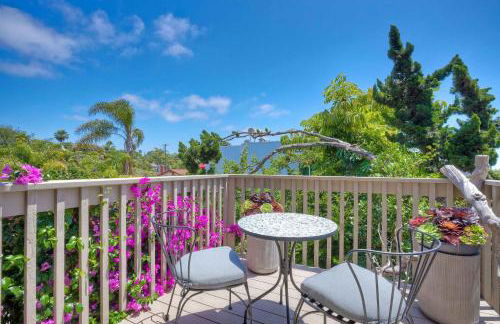 Serene Coastal Home Sleeps 8 - 1 Mile from Beach - Foto 76