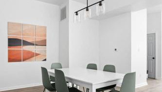 Comfort & Convenience in Circle City Family Home - Foto 4