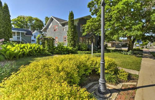 Walk to Dtwn Shops and Eats Sturgeon Bay Retreat - Photo 24