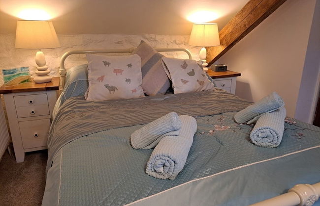 Idlewild Animal Sanctuary Farmhouse Stay - Charity - Photo 2