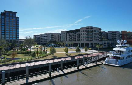 Waterside Retreat, Steps to River Street - Foto 13