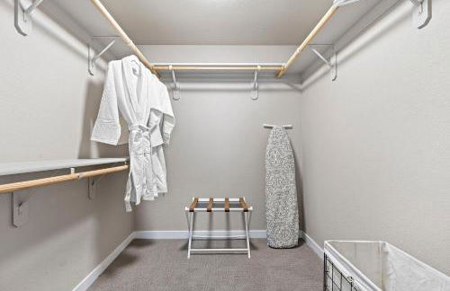 Designer Apt w Jacuzzi Walk To Casino & iMax - Foto 38