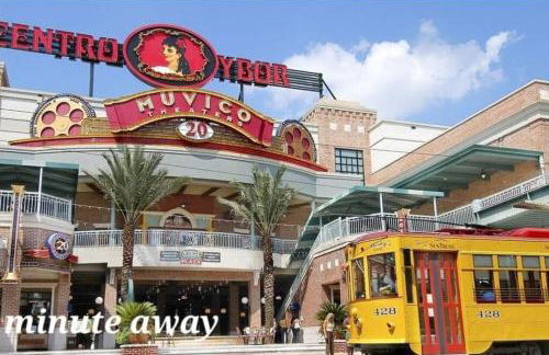 Villa White Rock in Tampa - Photo 76