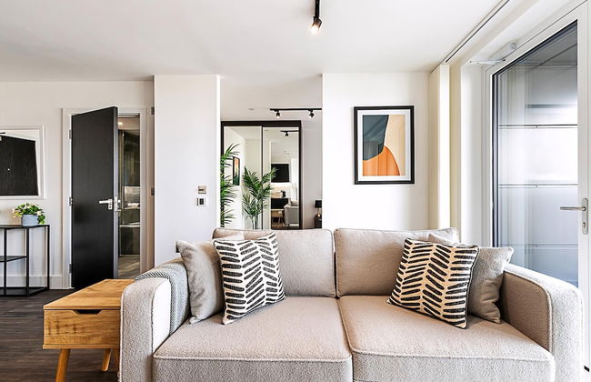 Sky-High Studio with Stunning Views - Foto 1