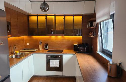 Modern 4-Star luxury apt - WFH Ready, Free Parking - Foto 8