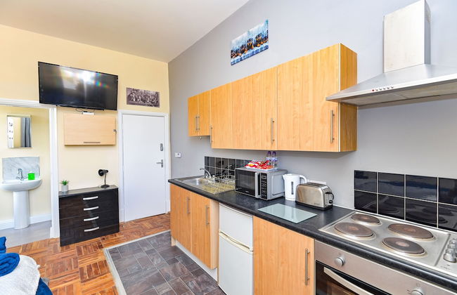 The Elm Wood Apartments - Photo 16