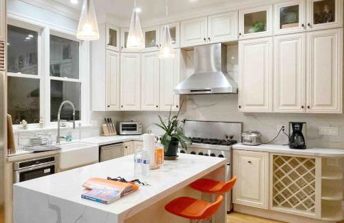 Totally Renovated Victorian House in Center SF! - Foto 46
