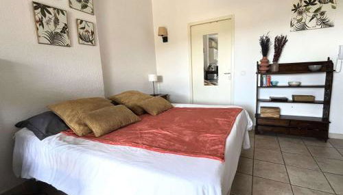 SAINT FLORENT - STUDIO 2 couchages Avec Piscine - Foto 4