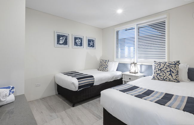 Bay Royal Apartments - Photo 4