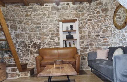 MENELAUS Stone House - Foto 6