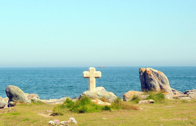 Beachfront Holiday Home in Guisseny - Foto 24