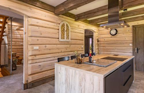 CHATA POD PRZEHYBĄ - Foto 31