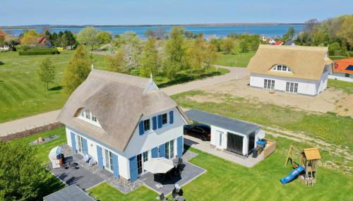 Haus in idyllischer Lage mit Sauna, Terrasse und Garten - Villa Morgensünn - Foto 3, Garden