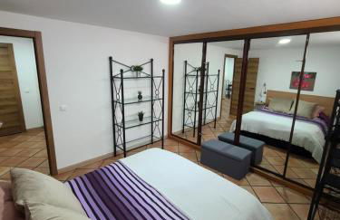 La Plumaria de Málaga - Photo 11