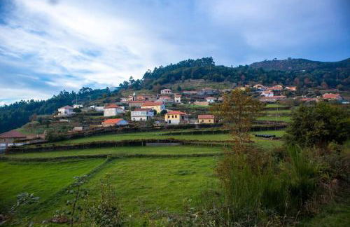 Casa dos Leões- Aldeia dos 4 abades - Foto 13