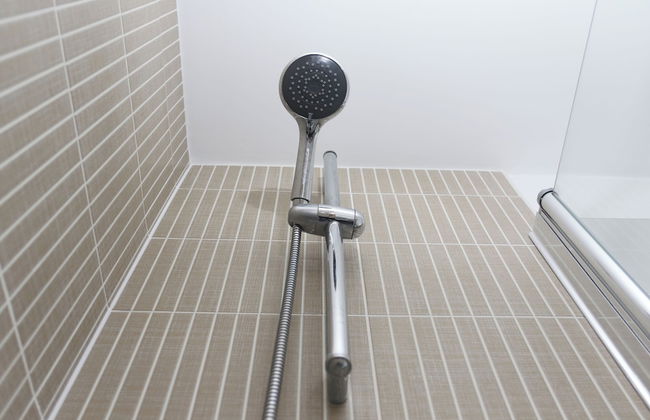 Modern 4 Bed Townhouse with Parking - Foto 24