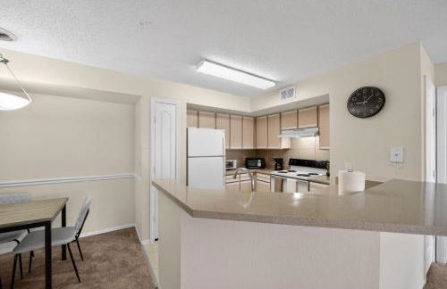 Modern 2BR Stay in Prime Location - Foto 10