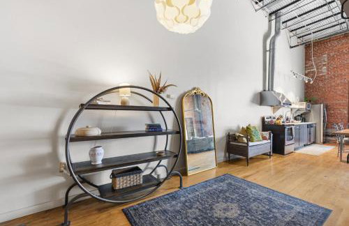 Industrial Modern Loft in Downtown Lafayette - Foto 5