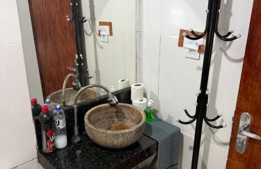 Quarto com banheiro privativo a 2km do centro - Foto 7