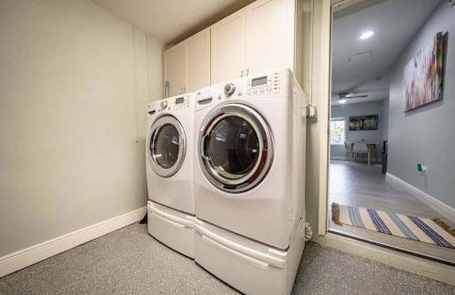 Beach house w/Putting Green/Game Rm/Rooftop Deck - Foto 49