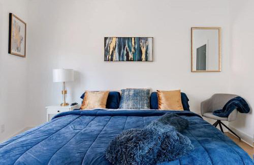 Modern Lakeview Home with Private Dock Sleeps 5 - Foto 28