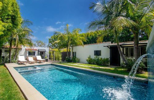 Beautiful Large 3 Bedroom 2 Bath Plus Pool and Jacuzzi - Foto 39