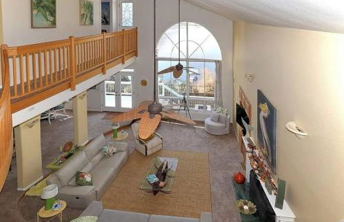 Glenhaven with Exotic Lake View - Foto 9