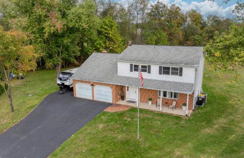 Family Escape with Yard, Fire Pit and EV Charger - Foto 51