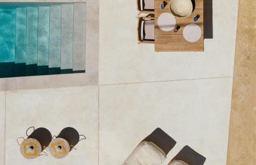 Salty Angel Sea Front Villa - Photo 46