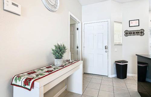 Cozy Townhouse with Private Pool in Kissimmee - Photo 31