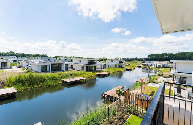 Lakeside Home With a Jetty - Foto 39