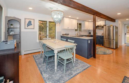 Sebago Lake Family Escape - sandy beach - swim - hike - ski - Foto 8