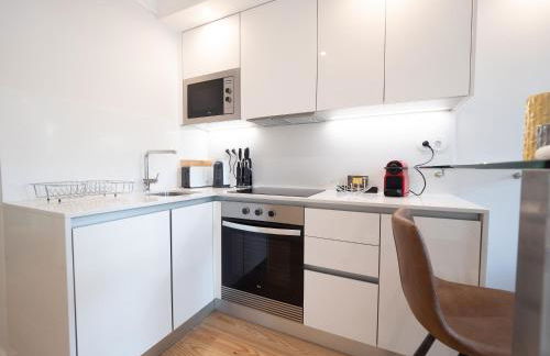 Augusta 229-5E-City Center Apt- Balcony & Elevator - Photo 6