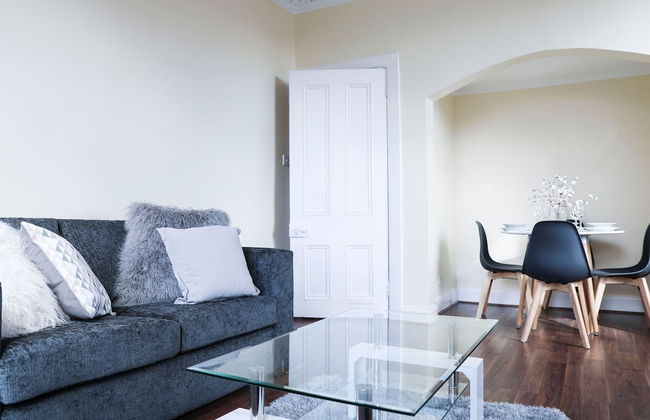 Swanky Cottage in Helensburgh near The Hill House - Photo 6