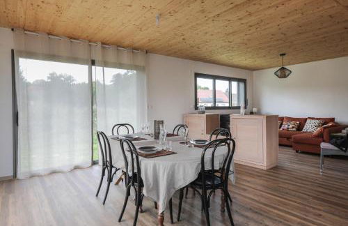 Cozy House Close to Les Salines Royales with Parking and WiFi - Foto 7