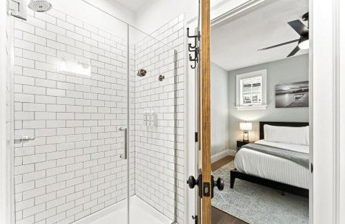 Lakeside Retreat Sleeps 22 Dock Grill Game Room - Foto 17