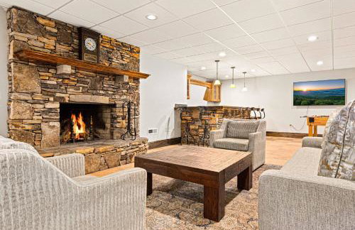 Luxury Getaway Home with Panoramic Views, Pool & Hot Tub! - Foto 34