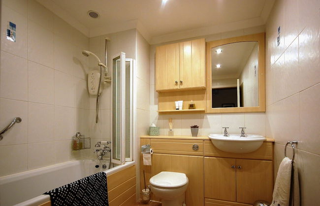 The Flat in the Square - Photo 7