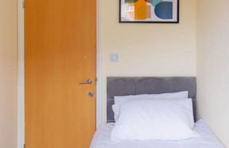 Stylish 3 Bedroom and free parking - Foto 15