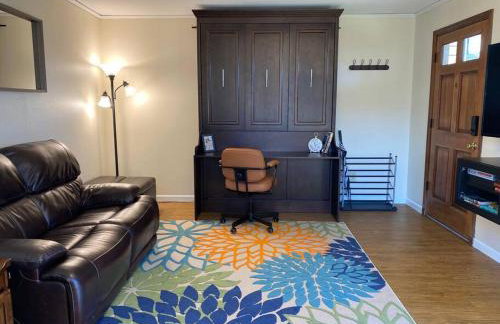 Quaint Downtown Cottage - Foto 10