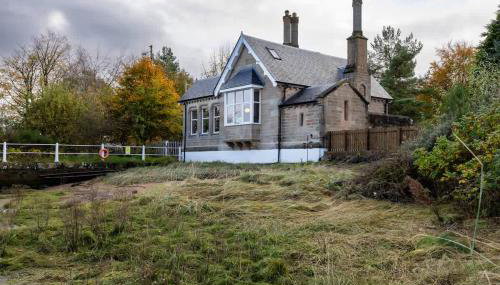 Cosy Lodge Getaway with Private Beach & Fireplace - Foto 4